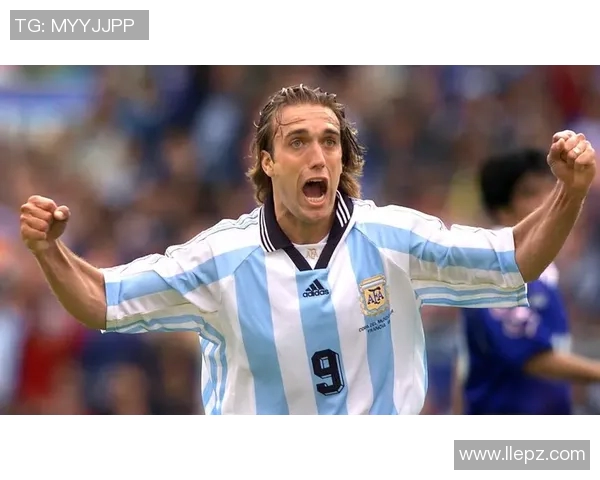 足球巨星们感人泪崩瞬间回顾那些令人心碎的时刻与背后的故事