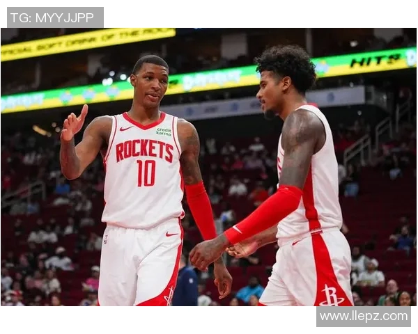 火箭队与爵士队激战正酣2017年11月6日精彩回顾与赛后分析